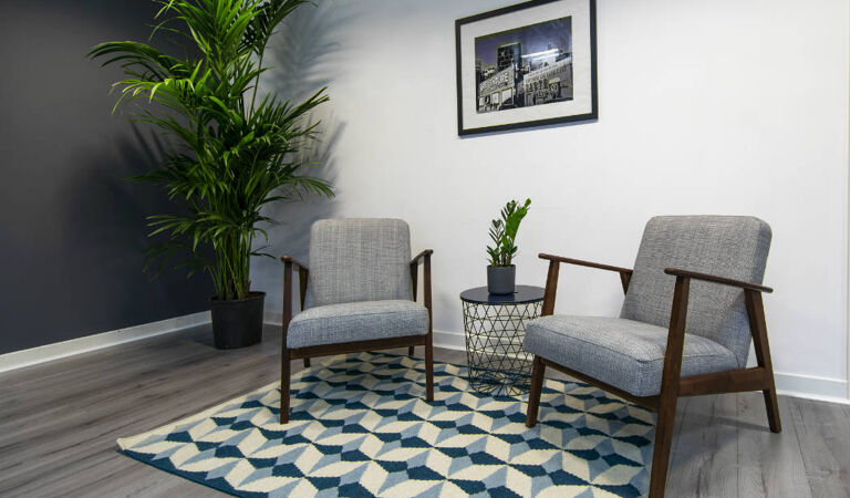 Image #3 of 9 Hewett Street