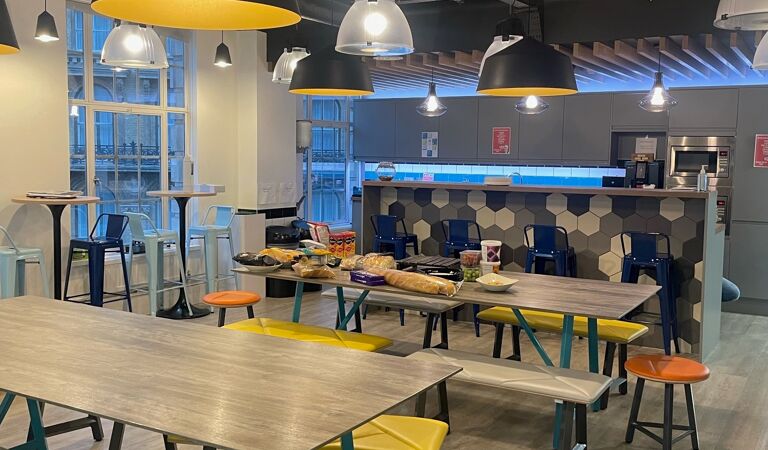 Office Space 52 Grosvenor Gardens - Image 3