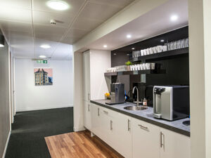 Office Space Woburn Place - Image 7