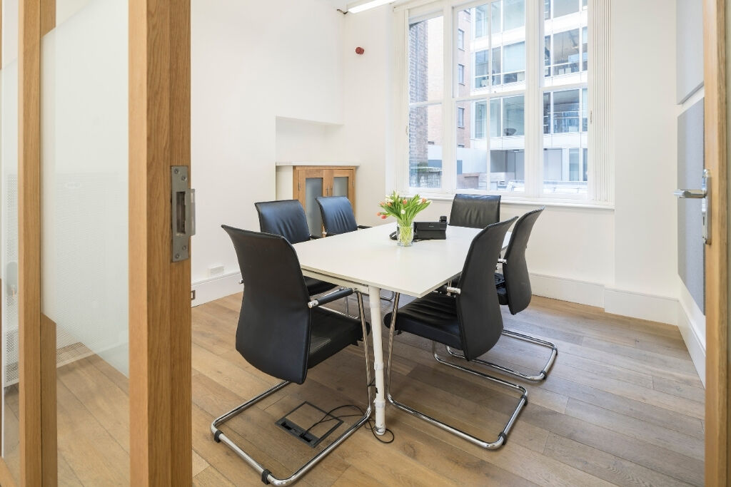 Office Space 26 Farringdon Street - Image 4