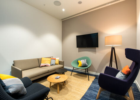 Office Space Venture X Chiswick Park - Image 10