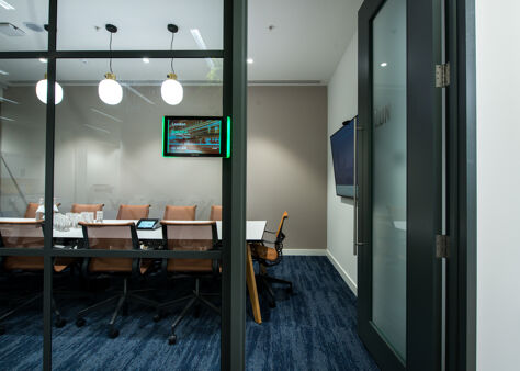 Office Space Venture X Chiswick Park - Image 11