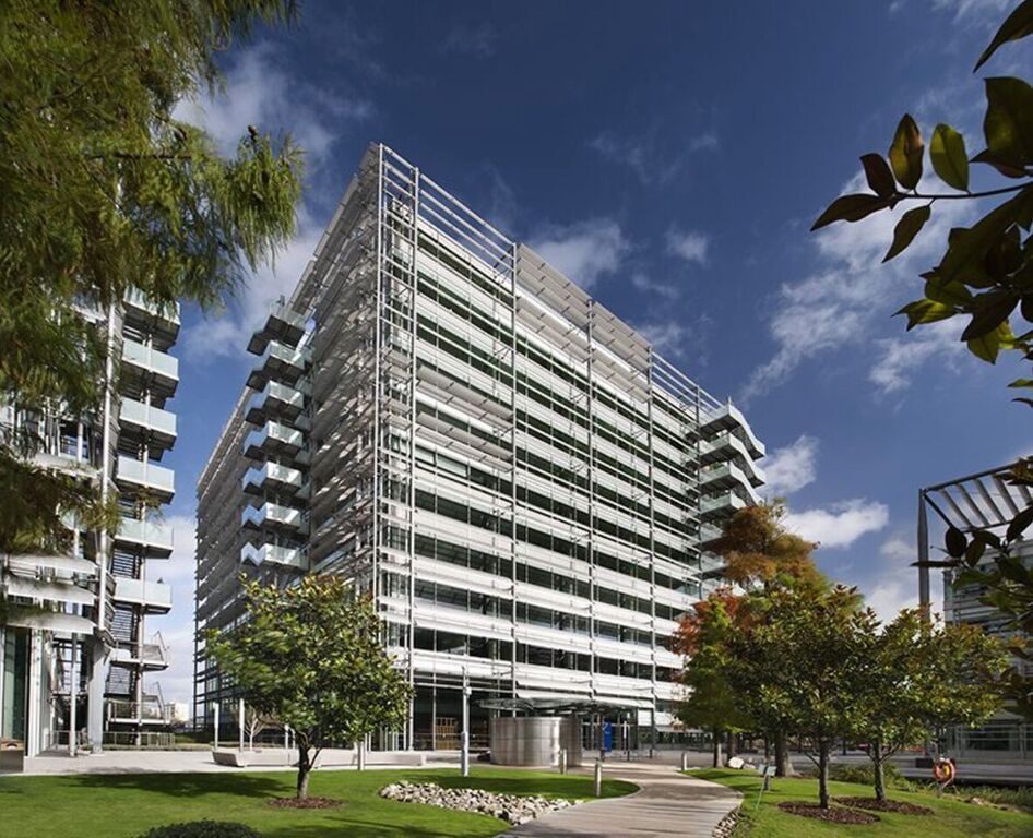 Office Space Venture X Chiswick Park - Image 1