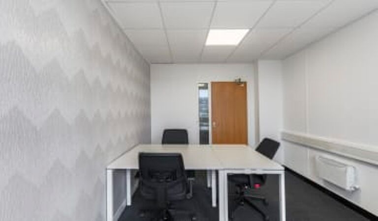 Office Space Princess Way - Image 3