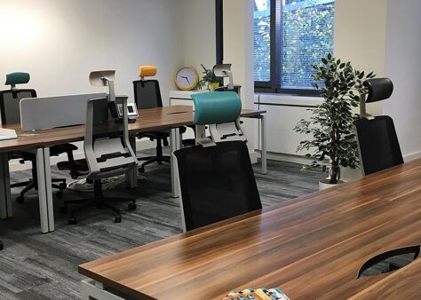 Office Space Brentford - Image 7