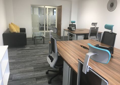 Office Space Brentford - Image 5