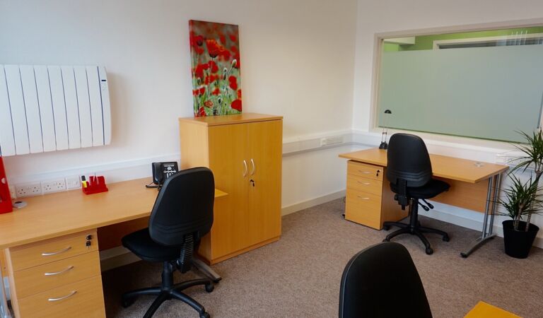 Office Space Bowman House - Image 3