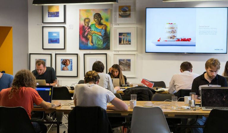 Image #3 of 13 Hawley Crescent