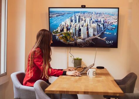 Office Space City - Image 18