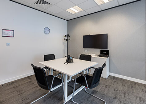 Office Space Redhill, Kingsgate House - Image 10