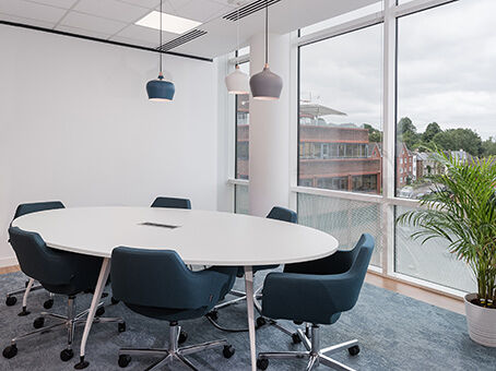 Office Space Redhill, Kingsgate House - Image 9