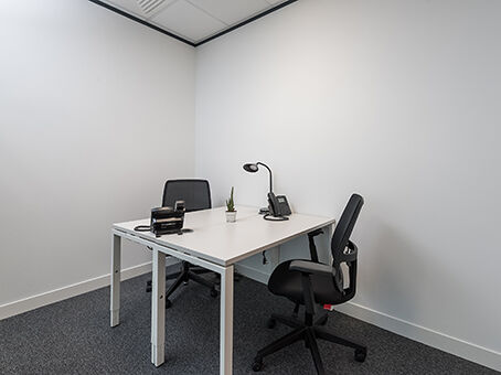 Office Space Redhill, Kingsgate House - Image 7