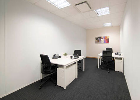 Office Space Midsummer Court - Image 10