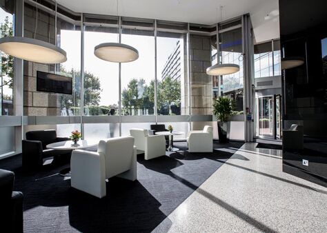 Image #3 of 3 Shortlands