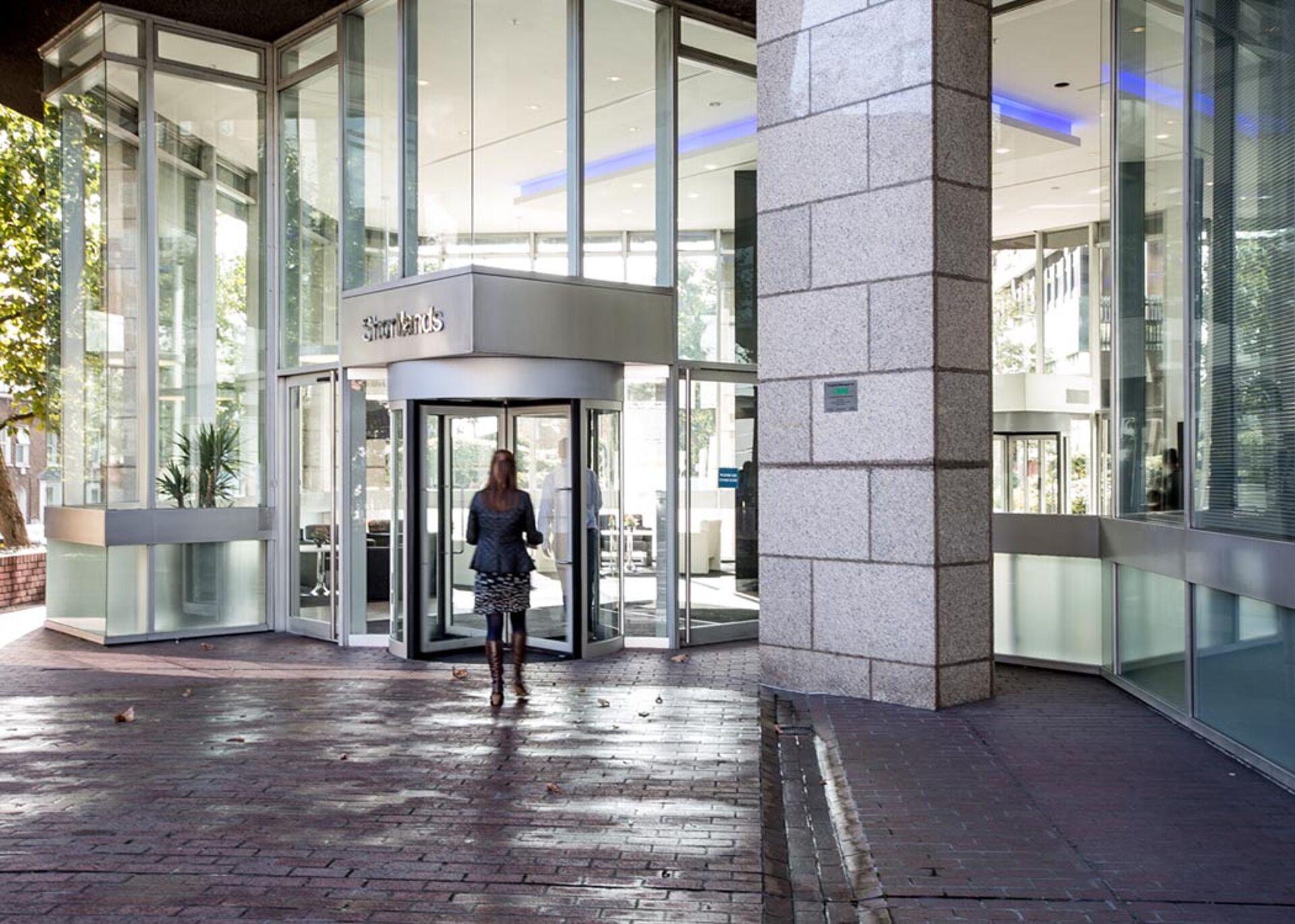 Image #2 of 3 Shortlands