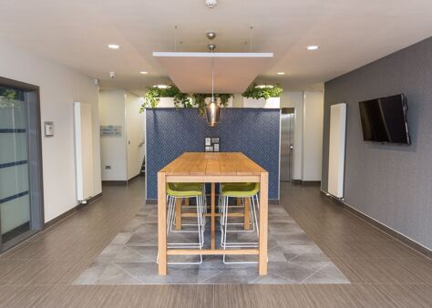 Office Space Warwick - Image 8