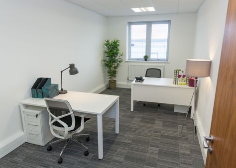 Office Space Warwick - Image 9