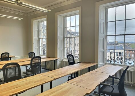 Office Space 14 Albany Street - Image 3