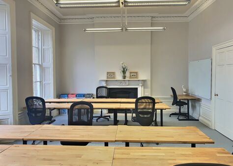 Office Space 14 Albany Street - Image 4