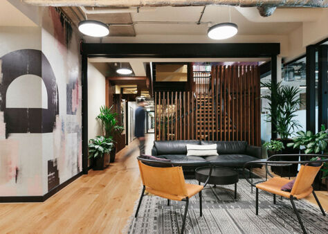 Image #3 of 1 St. Katharine Docks