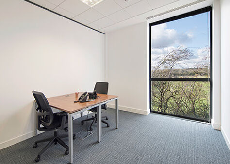 Office Space Stokenchurch Business Park - Image 9