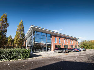 Office Space Stokenchurch Business Park - Image 1