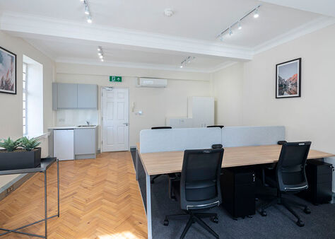 Office Space 75 New Bond Street - Image 7