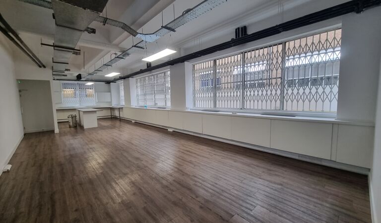 Office Space 24-26 Baltic Street West - Image 3