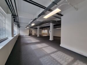 Office Space 24-26 Baltic Street West - Image 10