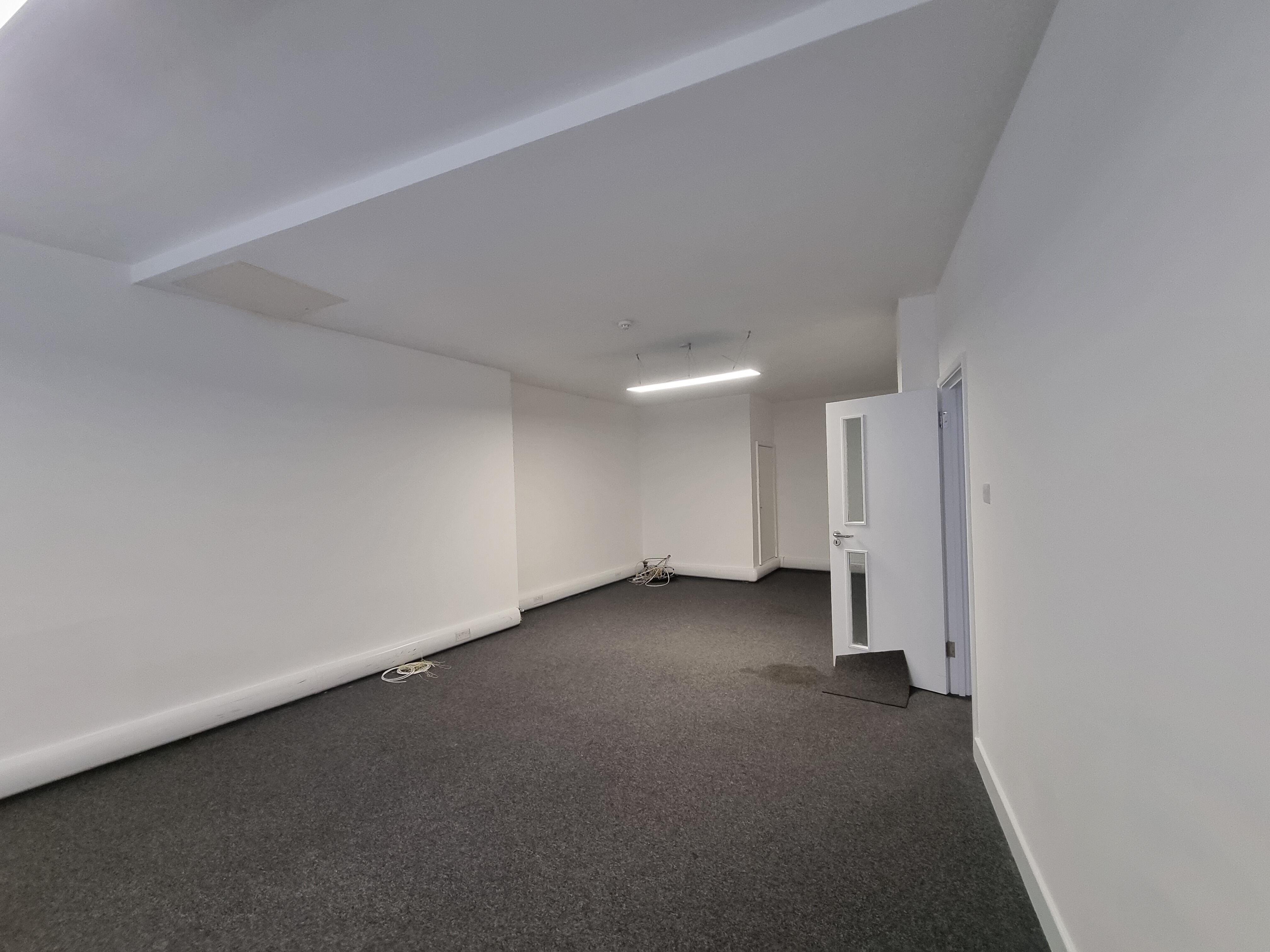 Office Space 24-26 Baltic Street West - Image 7