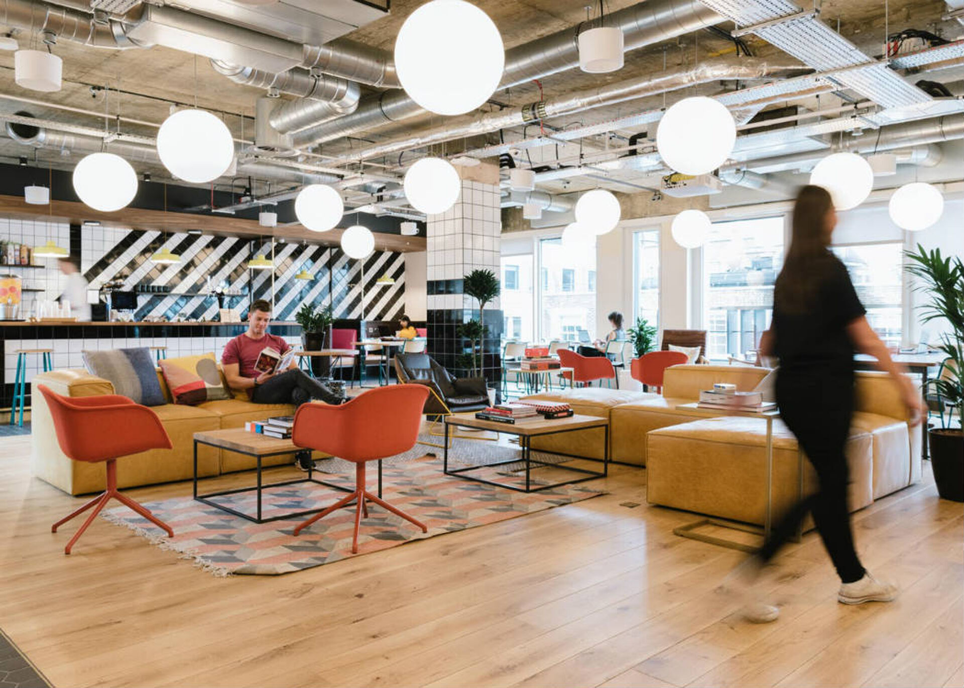 Image #2 of 33 Queen Street