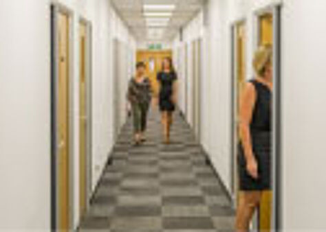 Office Space Boston House - Image 6