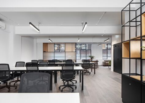 Office Space 25 Poland Street - Image 4