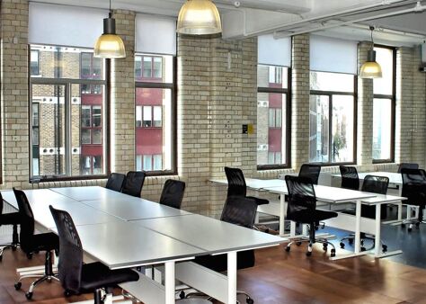 Office Space Commercial Street - Image 1