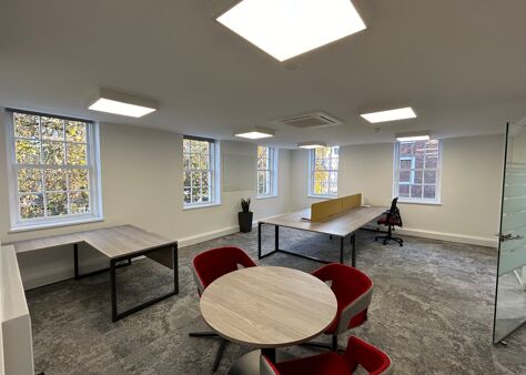 Office Space 38 Soho Square - Image 23