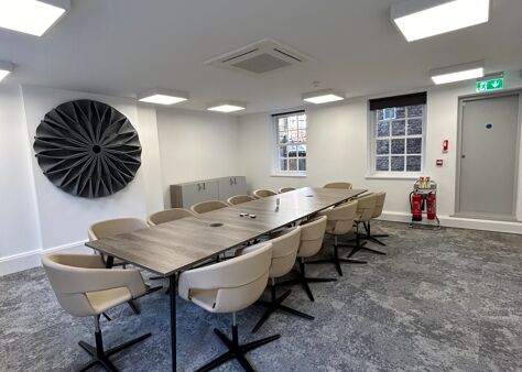 Office Space 38 Soho Square - Image 14
