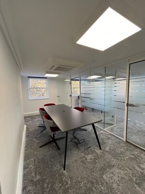 Office Space 38 Soho Square - Image 12