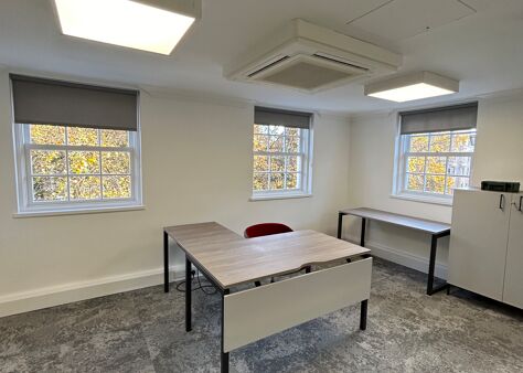 Office Space 38 Soho Square - Image 6