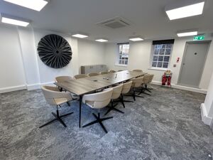 Office Space 38 Soho Square - Image 15