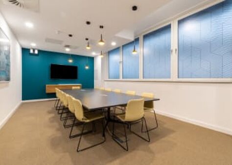 Office Space Farringdon - Image 9