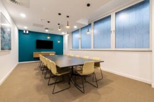 Office Space Farringdon - Image 9