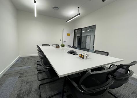 Office Space Lewisham - Image 12