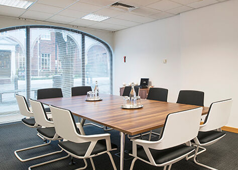 Office Space Windsor Thames Street - Image 3