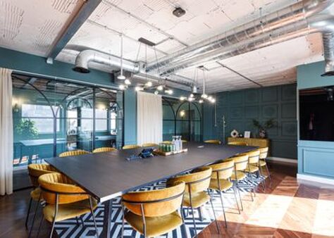 Office Space 60 Margaret Street - Image 4