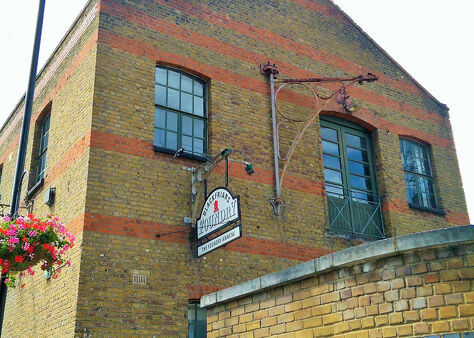 Image #5 of 65 Glasshill Street