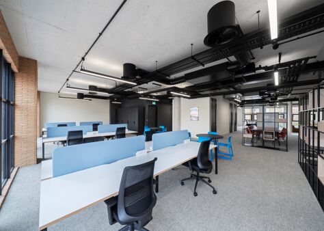 Office Space Southworks - Image 1