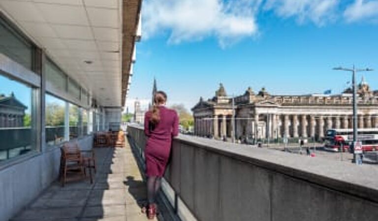 Office Space Princes Street - Image 3