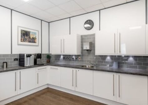 Office Space Princes Street - Image 5