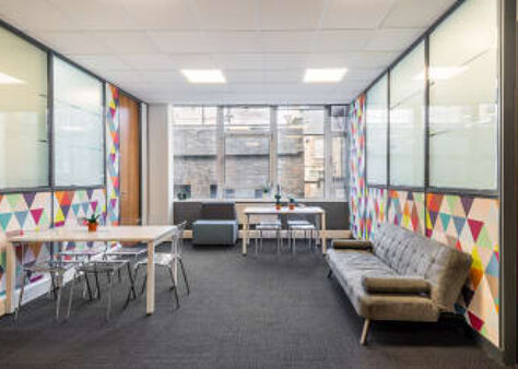 Office Space Princes Street - Image 7