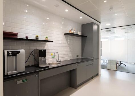 Office Space Trafalgar Place - Image 6